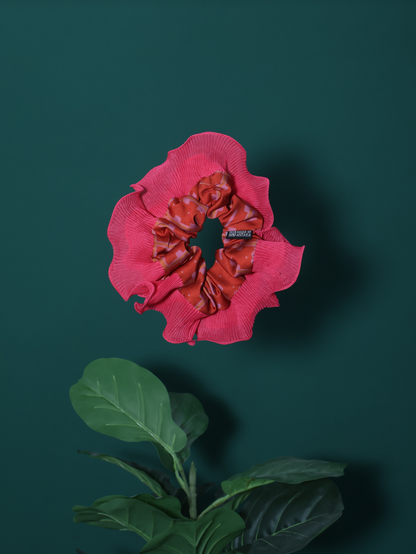 Hua Scrunchie in Pink
