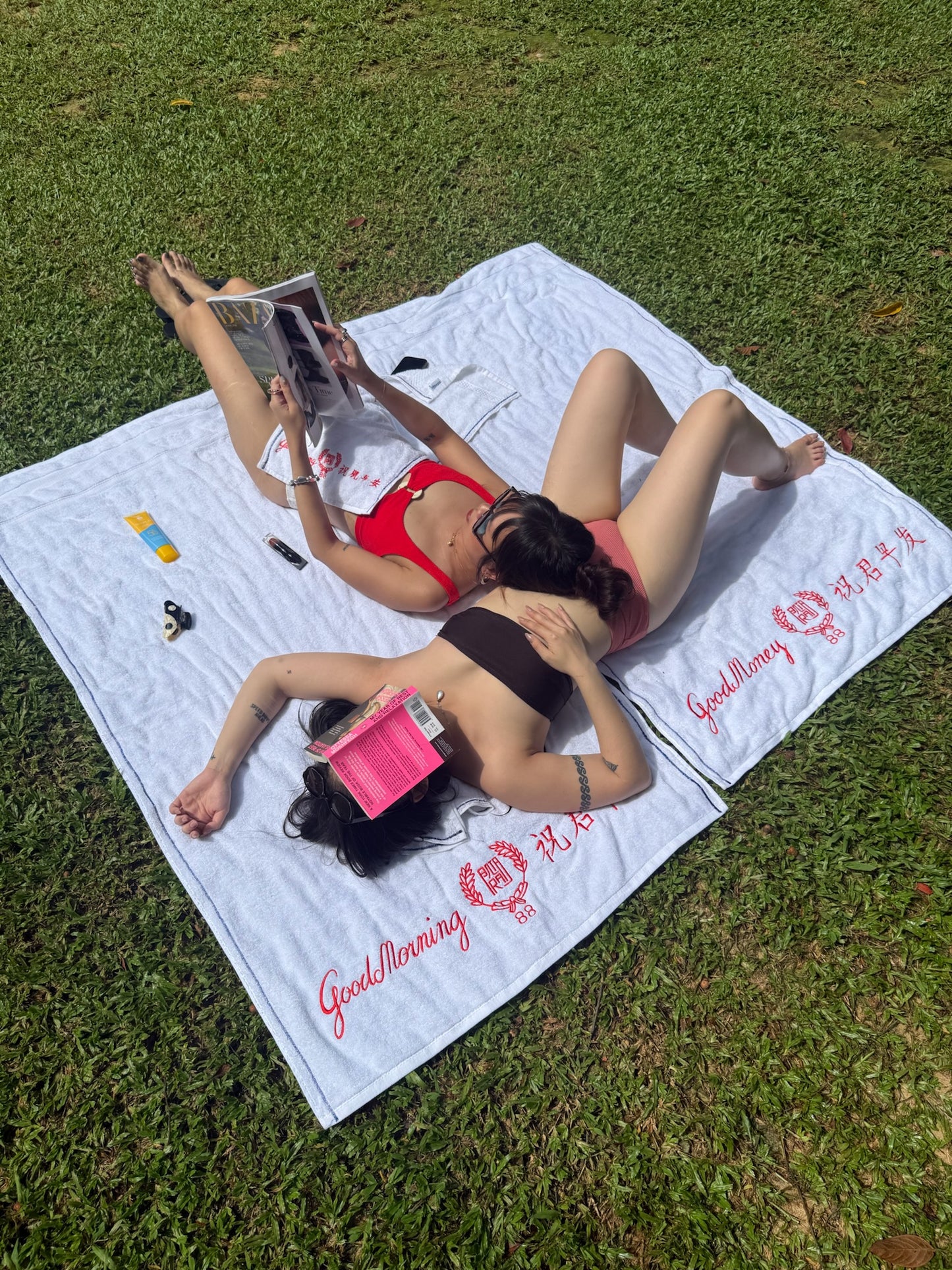 Good Money Holiday Towel