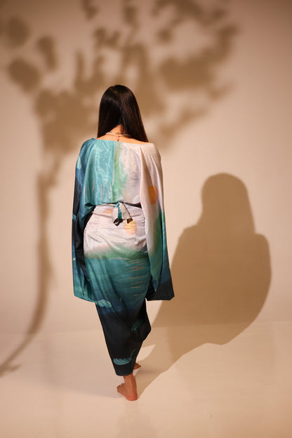 Hang Li Poh Convertible Shawl